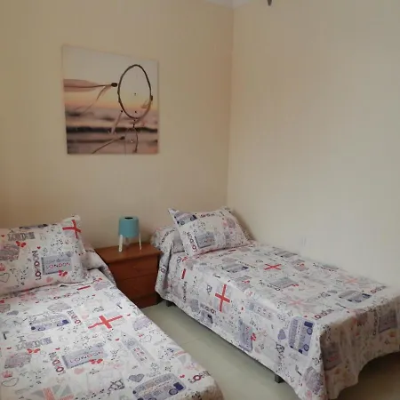 Trotamundos Gc Familias Y Adultos Responsables בית נופש